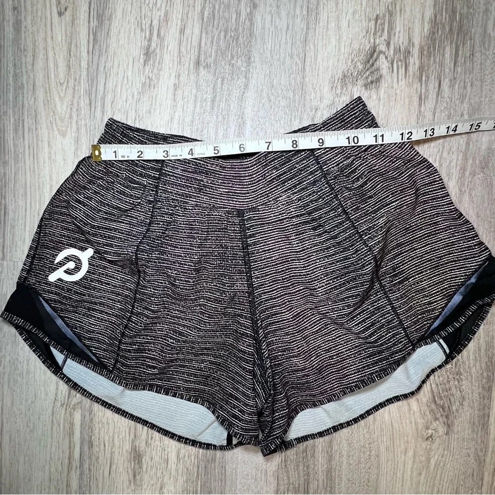 Lululemon Peloton Women's Black Heathered Stripe Active Shorts Size 6Tall